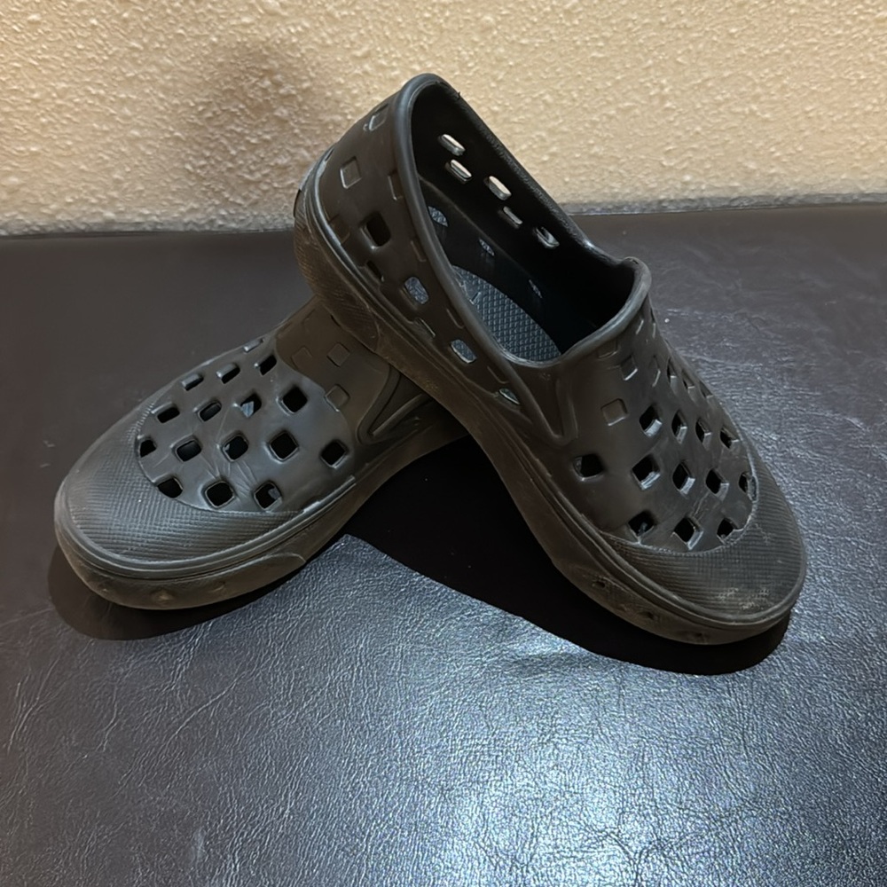 Kids MTE Slip-On TRK Shoe - Picture 2 of 3